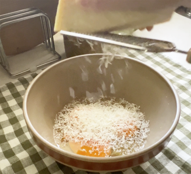 スパニッシュオムレツ チーズ