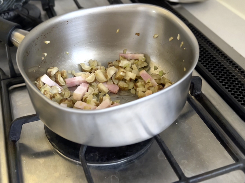 ごぼう ベーコン 炒め