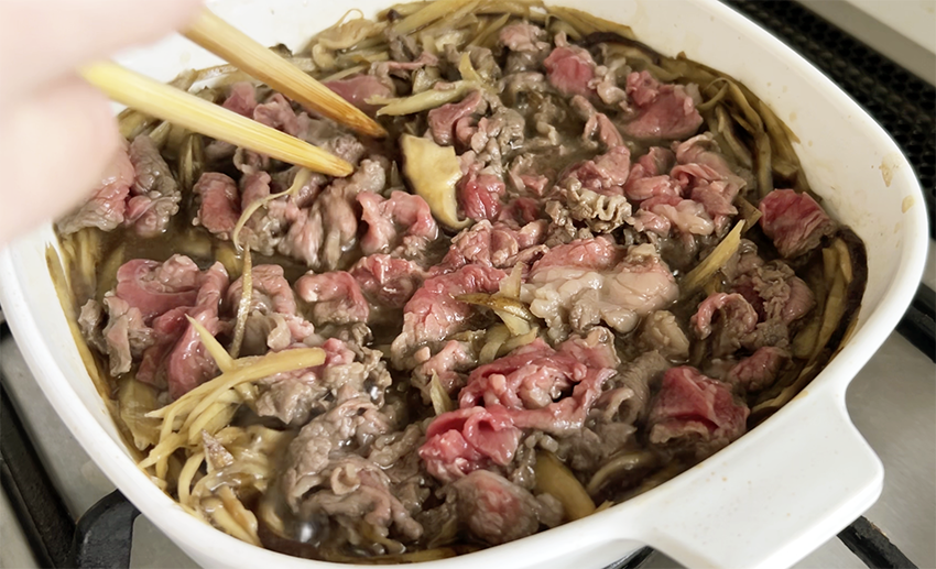 牛肉-ごぼう-5分煮る